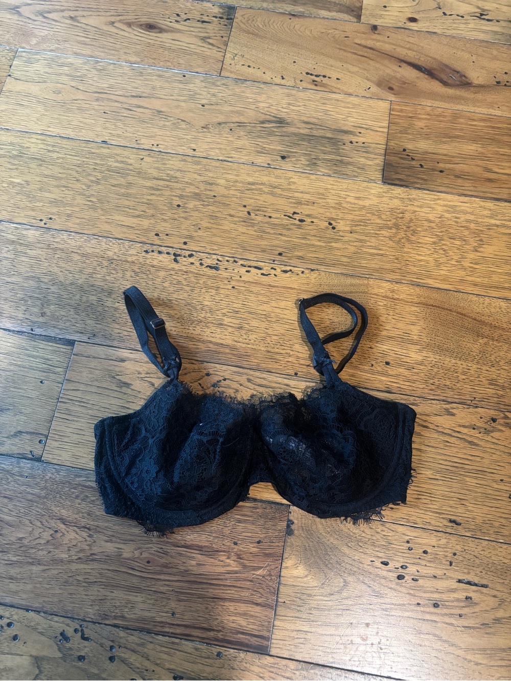 Victoria’s Secret Dream Angels Push-up W/O Padding Black Lace Underwire Bra 32DD